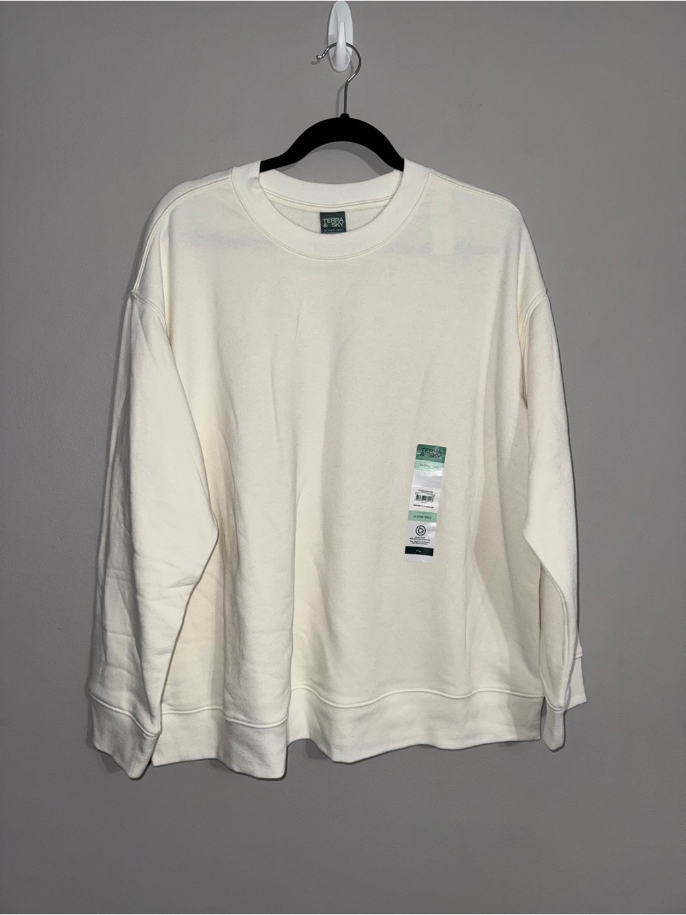 Terra & Sky Women’s Winter White Fleece Sweatshirt 1x